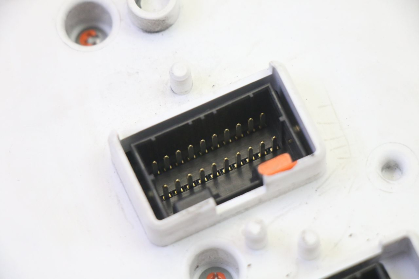 photo de CONTATORE PIAGGIO XEVO - X EVO 125 (2007 - 2017) - Caratteristiche distintive