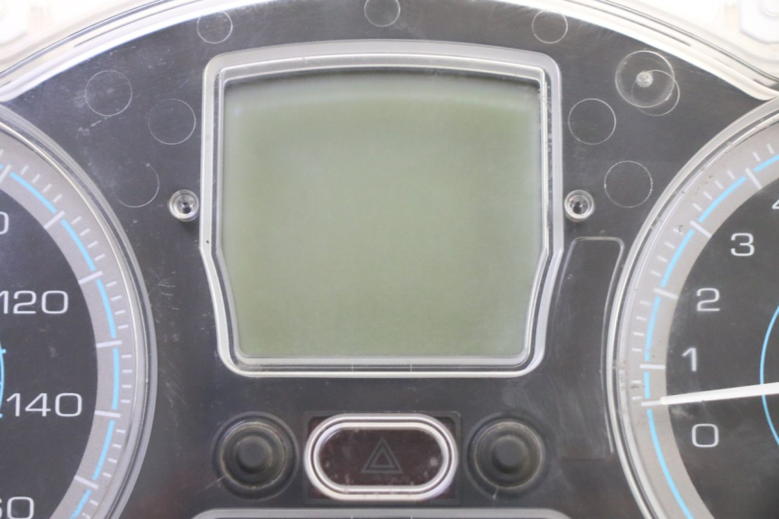 photo de CONTATORE PIAGGIO XEVO - X EVO 125 (2007 - 2017) - Primo piano tecnico