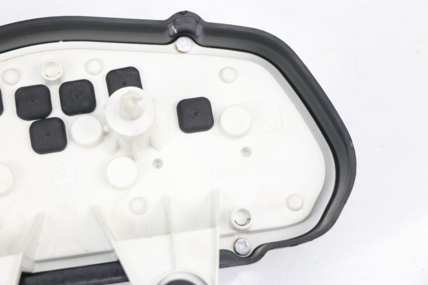 photo de CONTACHILOMETRI HONDA XLV VARADERO 125 (2000 - 2006) - Zoom sullo stato d'uso