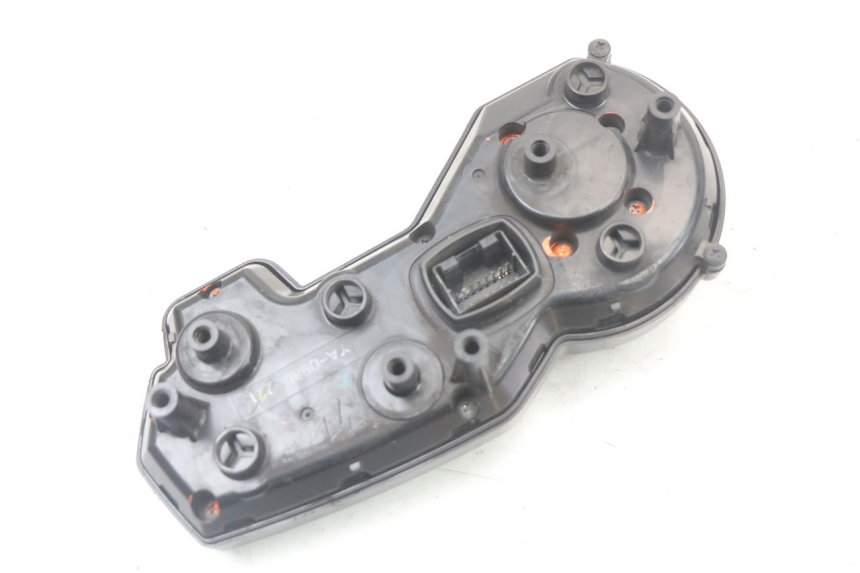 photo de CONTACHILOMETRI YAMAHA FZ1 FAZER 1000 (2007 - 2009) - Dettagli dei punti di fissaggio