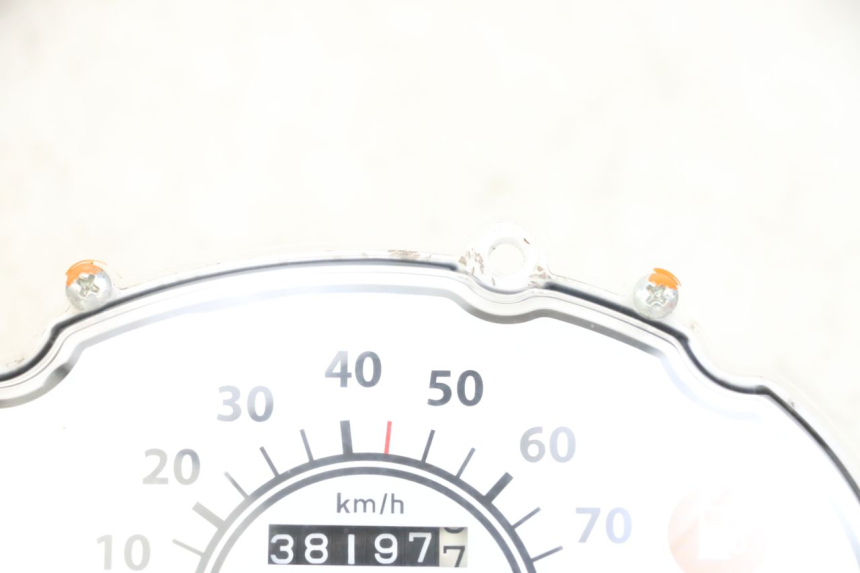 photo de CONTACHILOMETRI YAMAHA NEO'S NEOS 2T EASY 50 (2013 - 2016) - Stato della superficie e materiale