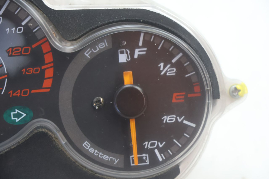 photo de CONTACHILOMETRI YAMAHA YP MAJESTY 125 (2007 - 2010) - Altra angolazione