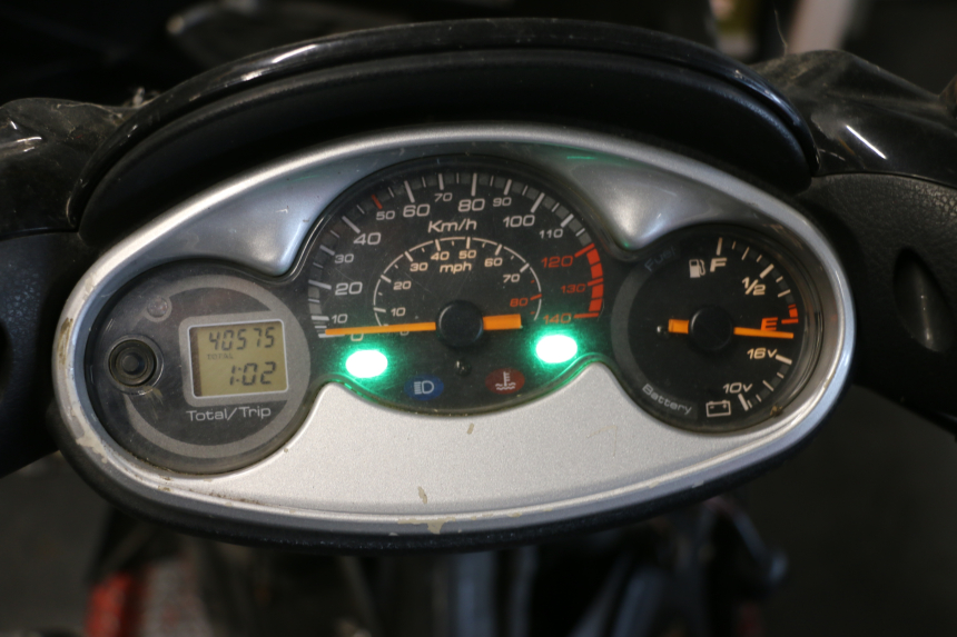photo de CONTACHILOMETRI YAMAHA YP MAJESTY 125 (2007 - 2010) - Dettaglio del componente
