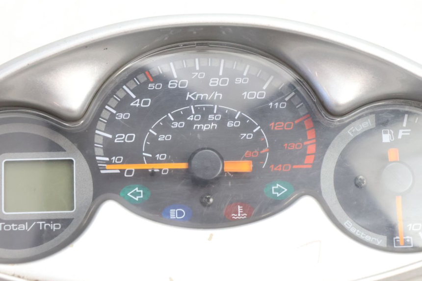 photo de CONTACHILOMETRI YAMAHA YP MAJESTY 125 (2007 - 2010) - Altra angolazione