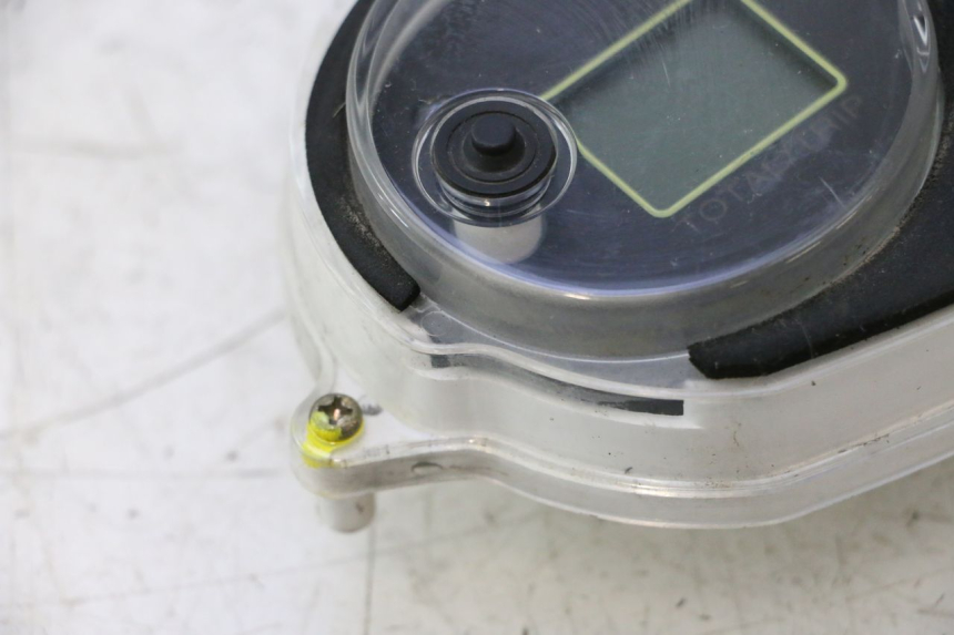photo de CONTACHILOMETRI YAMAHA YP MAJESTY 125 (2002 - 2006) - Ricambio usato controllato