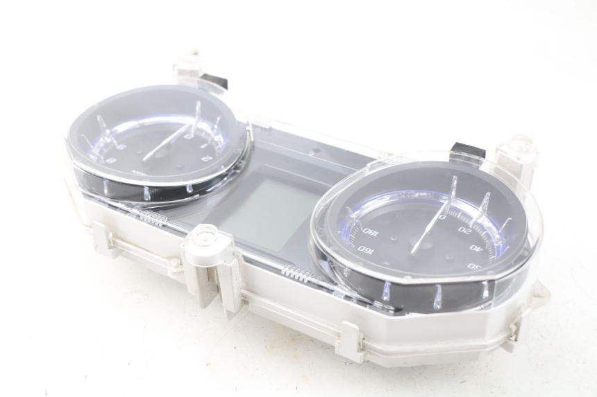 photo de CONTACHILOMETRI YAMAHA YP T-MAX TMAX 530 (2017 - 2020) - Dettagli dei punti di fissaggio