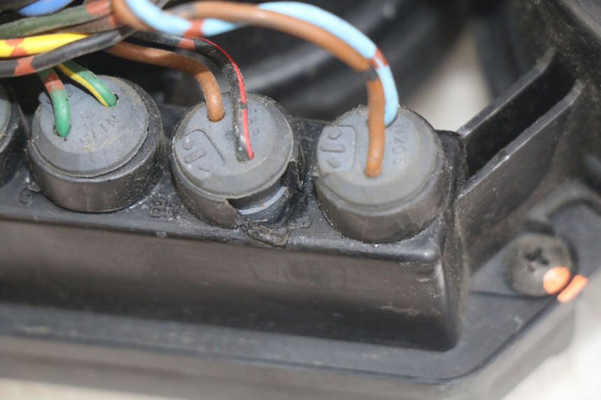 photo de CONTATORE YAMAHA YZF R THUNDERCAT 600 (1996 - 2003) - Zoom sullo stato d'uso