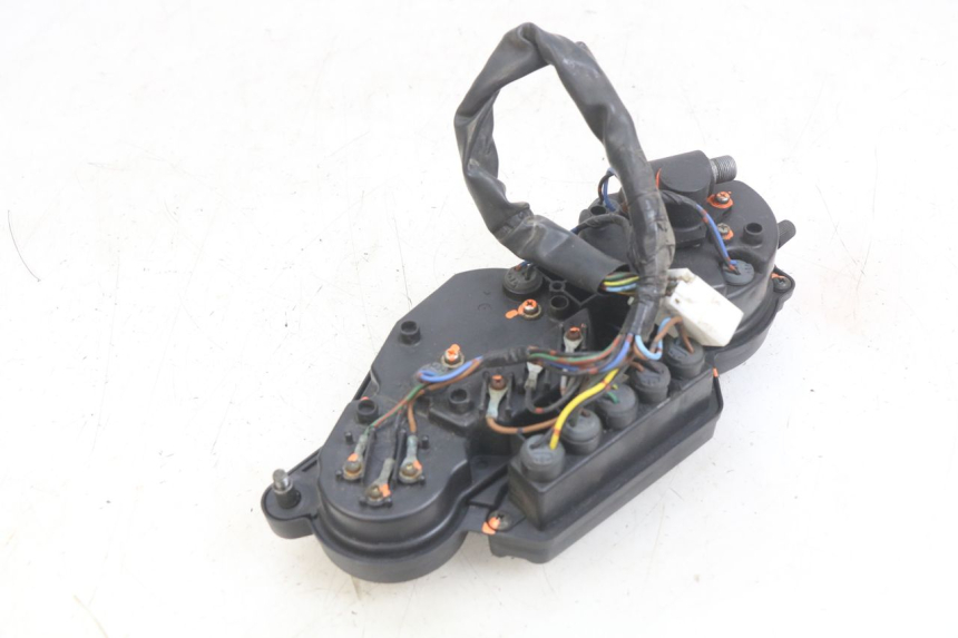 photo de CONTATORE YAMAHA YZF R THUNDERCAT 600 (1996 - 2003) - Marcature e riferimenti originali