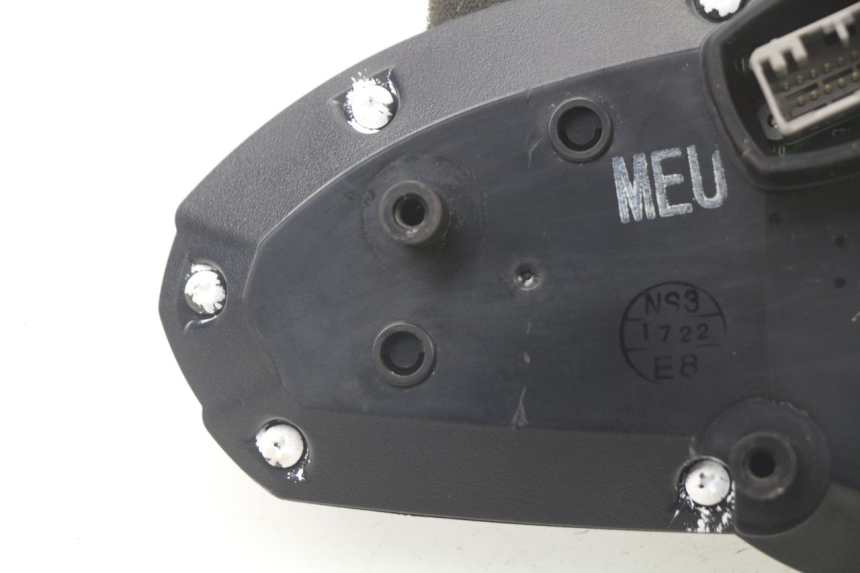 photo de CONTACHILOMETRI KAWASAKI Z ABS 750 (2007 - 2013) - Primo piano tecnico