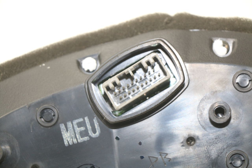photo de CONTACHILOMETRI KAWASAKI Z ABS 750 (2007 - 2013) - Dettagli dei punti di fissaggio