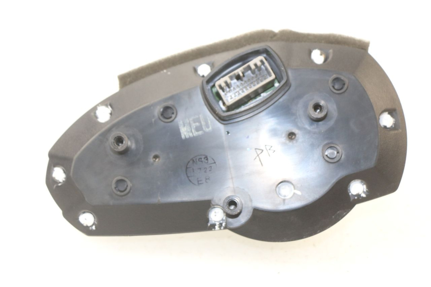 photo de CONTACHILOMETRI KAWASAKI Z ABS 750 (2007 - 2013) - Stato della superficie e materiale