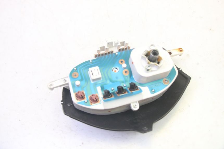 photo de CONTACHILOMETRI PIAGGIO ZIP 4T 50 (2018 - 2020) - Dettagli dei punti di fissaggio