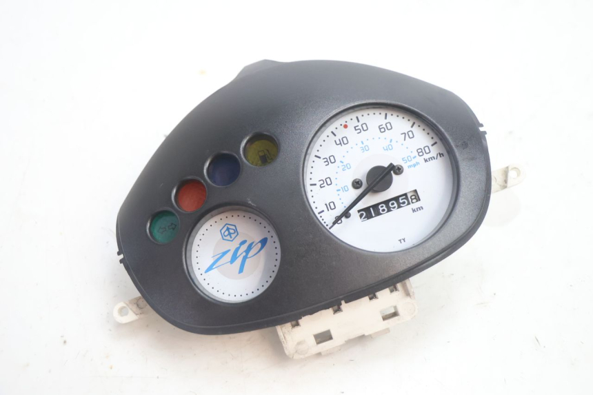 photo de CONTACHILOMETRI PIAGGIO ZIP 4T 50 (2006 - 2017) - Vista principale