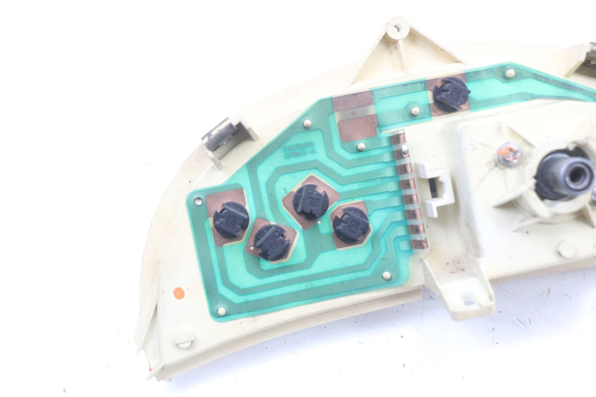 photo de CONTACHILOMETRI PIAGGIO ZIP RST 50 (1996 - 1998) - Stato della superficie e materiale