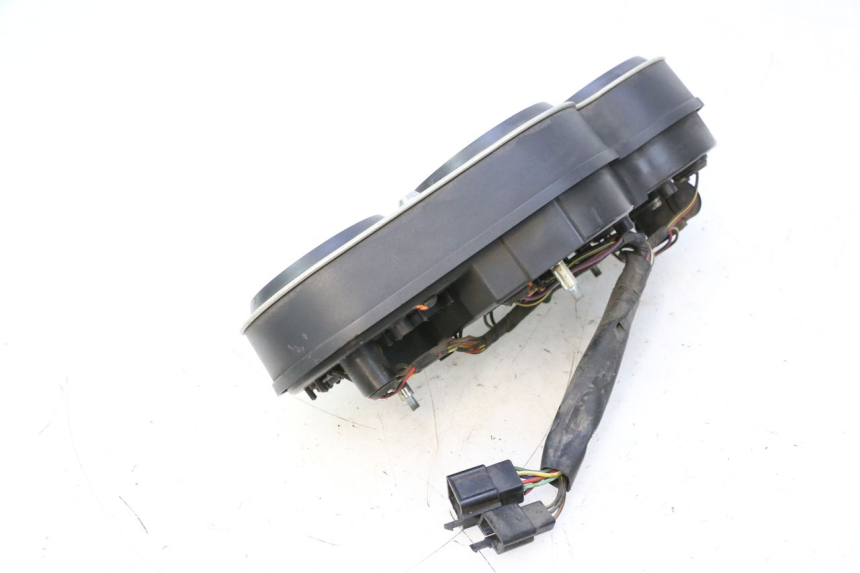 photo de CONTACHILOMETRI KAWASAKI ZX-6R ZX6R 600 (1995 - 1997) - Dettagli dei punti di fissaggio