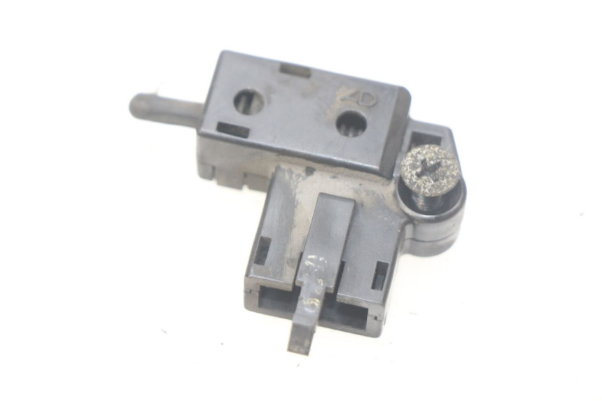 photo de CONTACTEUR FRIZIONE YAMAHA FJR ABS 1300 (2006 - 2012) - Dettaglio del componente