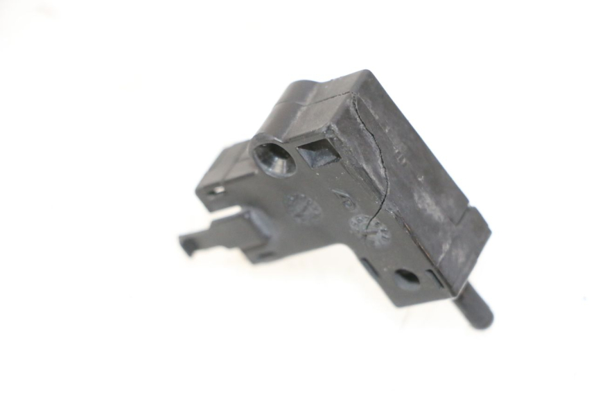 photo de INTERRUTTORE FRIZIONE YAMAHA FZ6 N FAZER 600 (2004 - 2006) - Dettaglio del componente