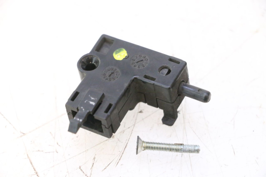 photo de INTERRUTTORE FRIZIONE SUZUKI GSR 600 (2005 - 2012) - Vista principale