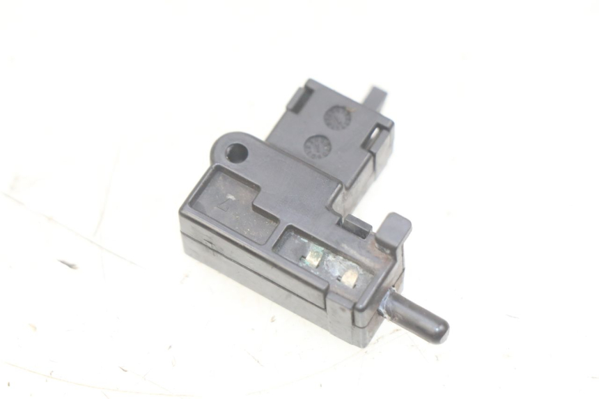 photo de CONTACTEUR FRIZIONE YAMAHA MT ABS 125 (2014 - 2018) - Zoom sullo stato d'uso