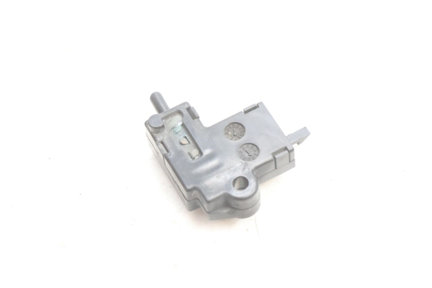 photo de INTERRUTTORE FRIZIONE YAMAHA XJR 1300 (1998 - 2002) - Altra angolazione
