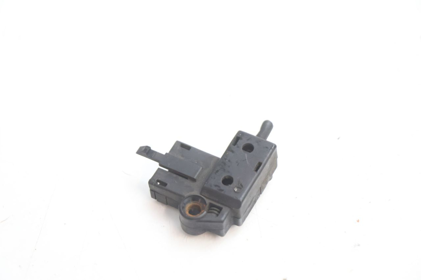 photo de INTERRUTTORE FRIZIONE YAMAHA YZF R GENESIS 750 (1993 - 1998) - Dettaglio del componente