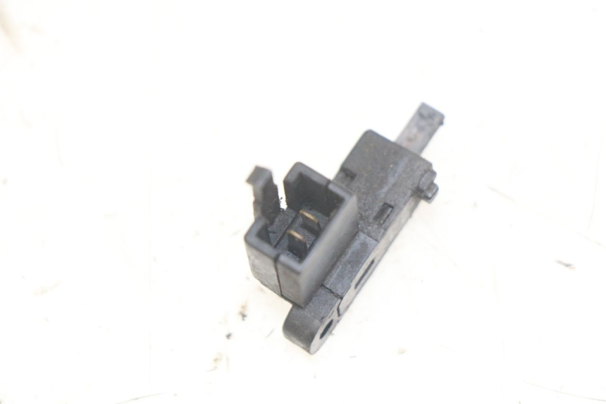 photo de CONTACTEUR FRIZIONE YAMAHA YZF R THUNDERCAT 600 (1996 - 2003) - Zoom sullo stato d'uso