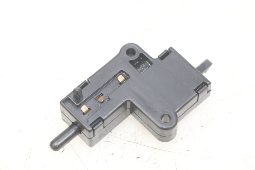 photo de CONTACTEUR FRIZIONE KAWASAKI Z 750 (2007 - 2013) - Zoom sullo stato d'uso