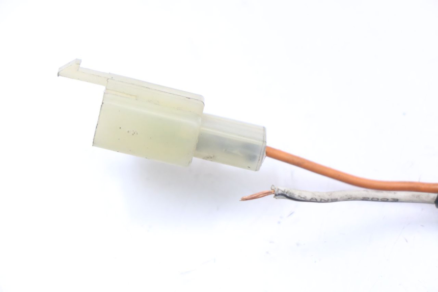 photo de Interruttore stop posteriore HYOSUNG GV AQUILA 125 (2000 - 2009) - Altra angolazione