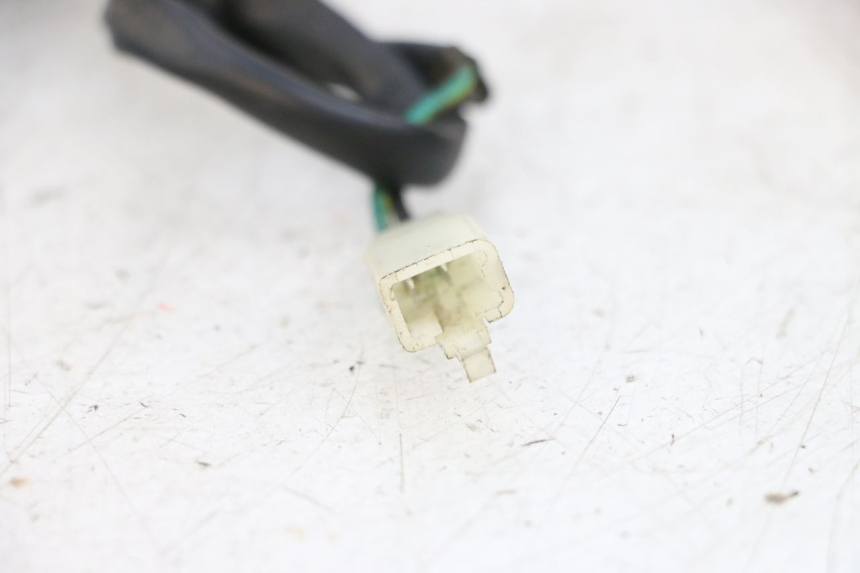 photo de INTERRUTTORE STOP POSTERIORE MAG POWER BOMBERS 4T 50 (2016 - 2026) - Zoom sullo stato d'uso