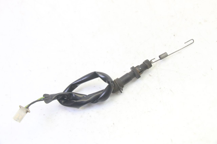 photo de INTERRUTTORE STOP POSTERIORE HONDA CBF 125 (2009 - 2015) - Altra angolazione