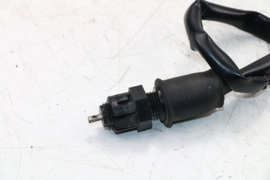 photo de Interruttore stop posteriore KAWASAKI ER-6 ER6 N ABS 650 (2005 - 2009) - Dettaglio del componente