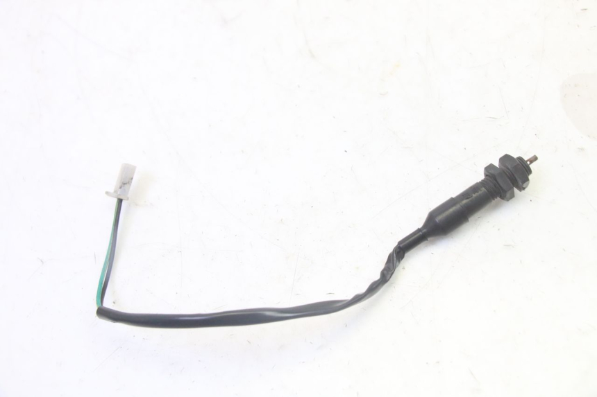 photo de INTERRUTTORE STOP POSTERIORE STAHO FH 50 (2018 - 2019) - Altra angolazione