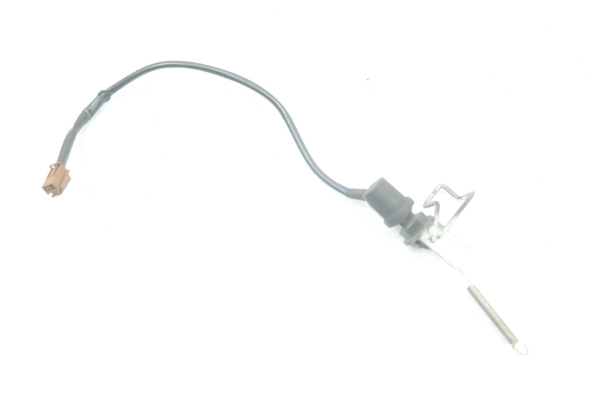 photo de INTERRUTTORE STOP POSTERIORE YAMAHA FZ1 FAZER 1000 (2007 - 2009) - Primo piano tecnico