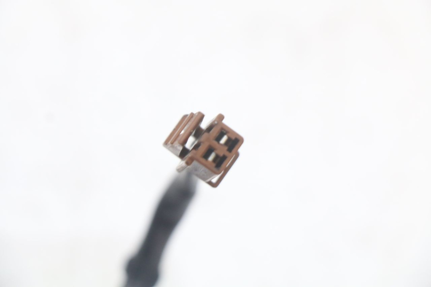 photo de INTERRUTTORE STOP POSTERIORE YAMAHA FZ1 FAZER 1000 (2007 - 2009) - Dettagli dei punti di fissaggio