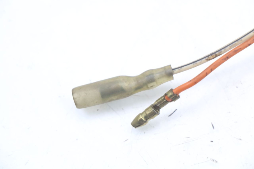 photo de INTERRUTTORE STOP POSTERIORE HYOSUNG GF 125 (2001 - 2005) - Altra angolazione