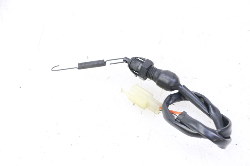 photo de Interruttore stop posteriore SUZUKI GSR 750 (2011 - 2017) - Altra angolazione