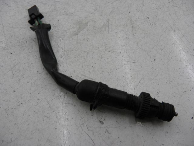 photo de Interruttore stop posteriore HONDA CB 500 (1993 - 1996) - Vista principale