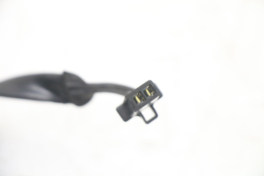 photo de INTERRUTTORE STOP POSTERIORE HONDA VT C2 SHADOW 750 (1997 - 2001) - Altra angolazione