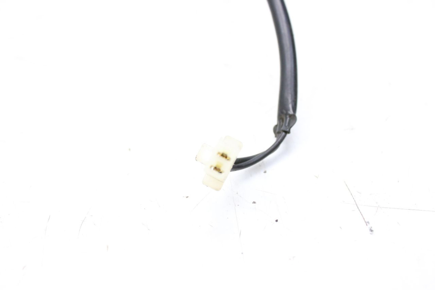 photo de INTERRUTTORE STOP POSTERIORE SYM HUSKY 125 (1999 - 2005) - Altra angolazione