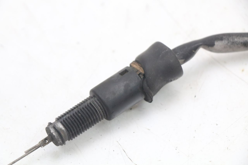 photo de INTERRUTTORE STOP POSTERIORE KAWASAKI ZR7 ZR-7 S 750 (1999 - 2004) - Dettaglio del componente