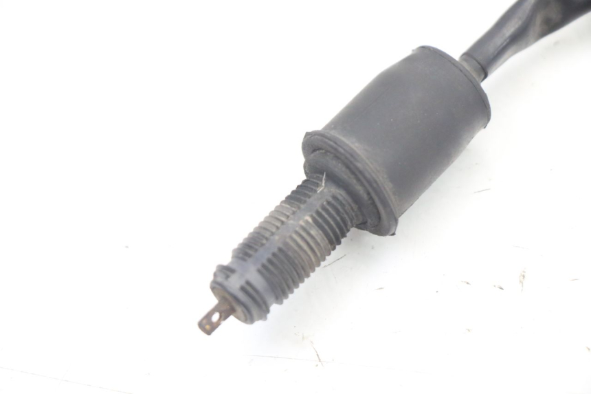 photo de INTERRUTTORE STOP POSTERIORE KAWASAKI ZR7 ZR-7 S 750 (1999 - 2004) - Dettaglio del componente