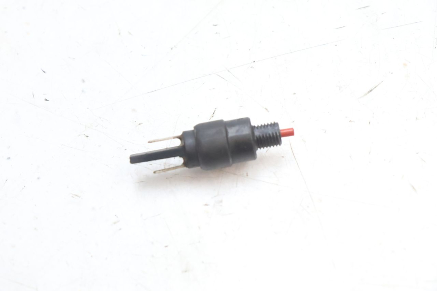 photo de INTERRUTTORE STOP POSTERIORE PIAGGIO MP3 500 (2016 - 2018) - Dettaglio del componente