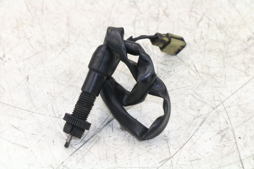 photo de INTERRUTTORE STOP POSTERIORE HONDA NTV REVERSE 650 (1993 - 1994) - Dettaglio del componente