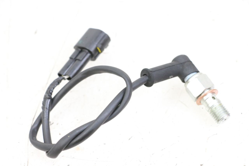 photo de INTERRUTTORE STOP POSTERIORE ROYAL ENFIELD CONTINENTAL GT 650 (2019 - 2024) - Vista principale