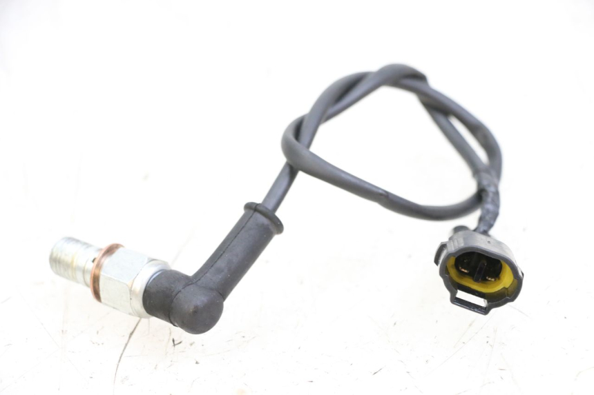 photo de INTERRUTTORE STOP POSTERIORE ROYAL ENFIELD CONTINENTAL GT 650 (2019 - 2024) - Dettaglio del componente