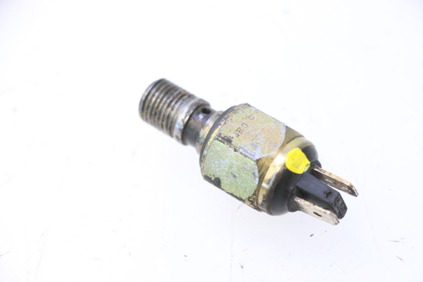 photo de INTERRUTTORE STOP POSTERIORE MZ RT 125 (2000 - 2008) - Altra angolazione