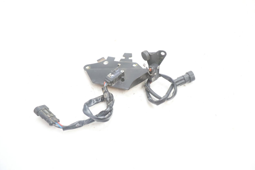 photo de INTERRUTTORE STOP POSTERIORE CAN-AM SPYDER RS 1000 (2008 - 2012) - Vista principale