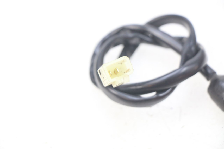 photo de INTERRUTTORE STOP POSTERIORE SUZUKI SV N 650 (1999 - 2002) - Altra angolazione