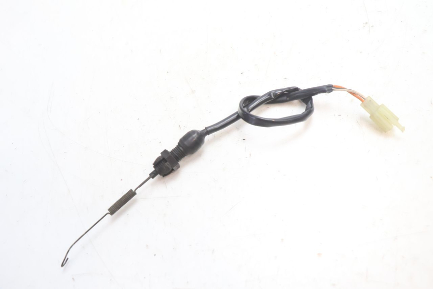 photo de INTERRUTTORE STOP POSTERIORE SUZUKI SV S 650 (2003 - 2009) - Zoom sullo stato d'uso