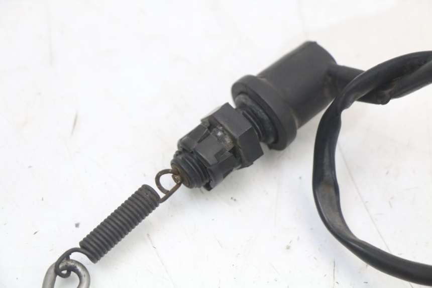 photo de INTERRUTTORE STOP POSTERIORE YAMAHA TDR DELTABOX 125 (1997 - 2003) - Zoom sullo stato d'uso